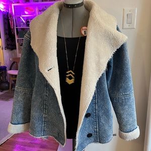 Lucky Brand Women’s Faux-Shearling Lined Shawl Collar Denim Jacket, Large